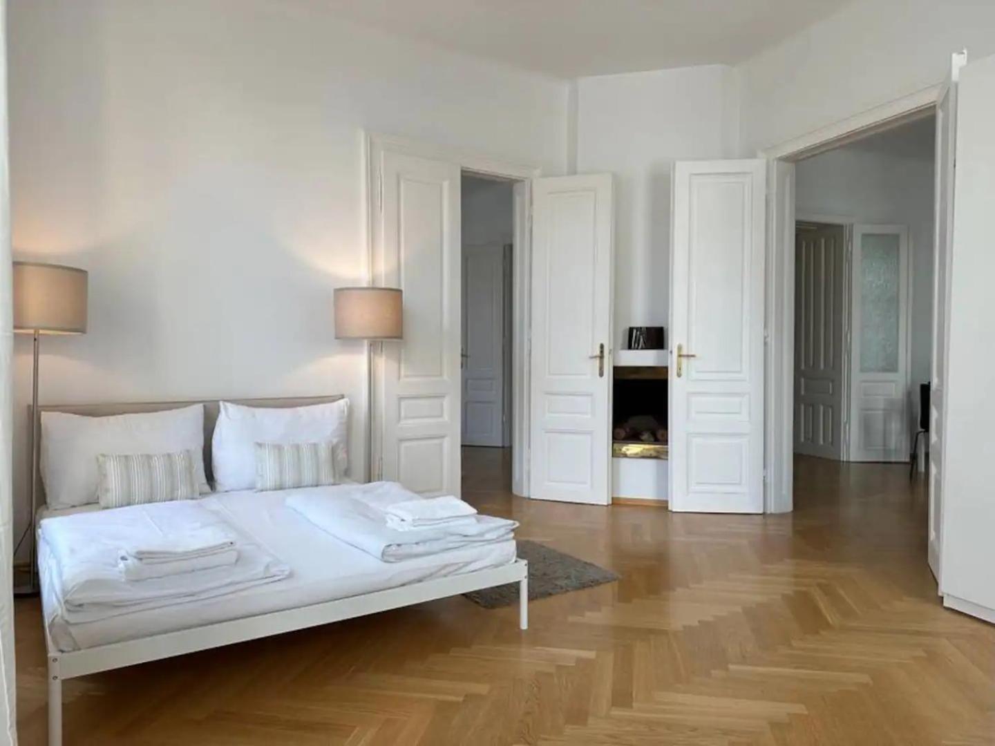 Beautiful In Apartment Wien